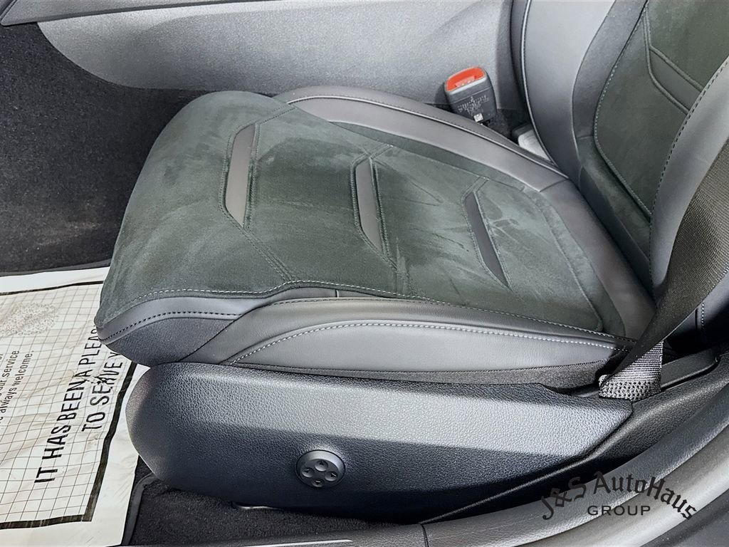 Used 2025 Mercedes-Benz C 63 AMG S image 25