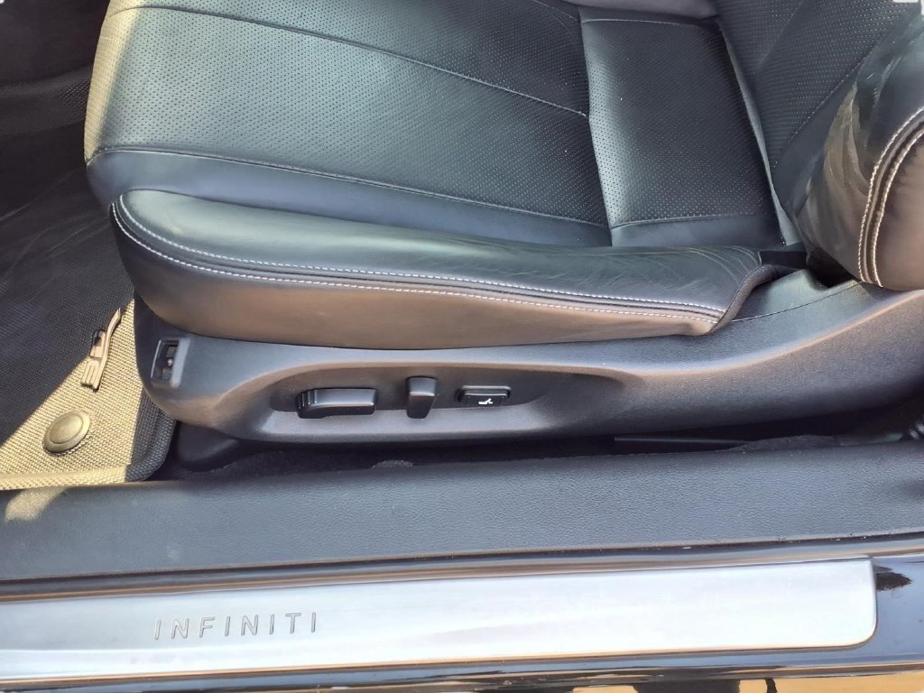 Used 2021 INFINITI Q60 3.0t Luxe w/ Cargo Package RWD image 21