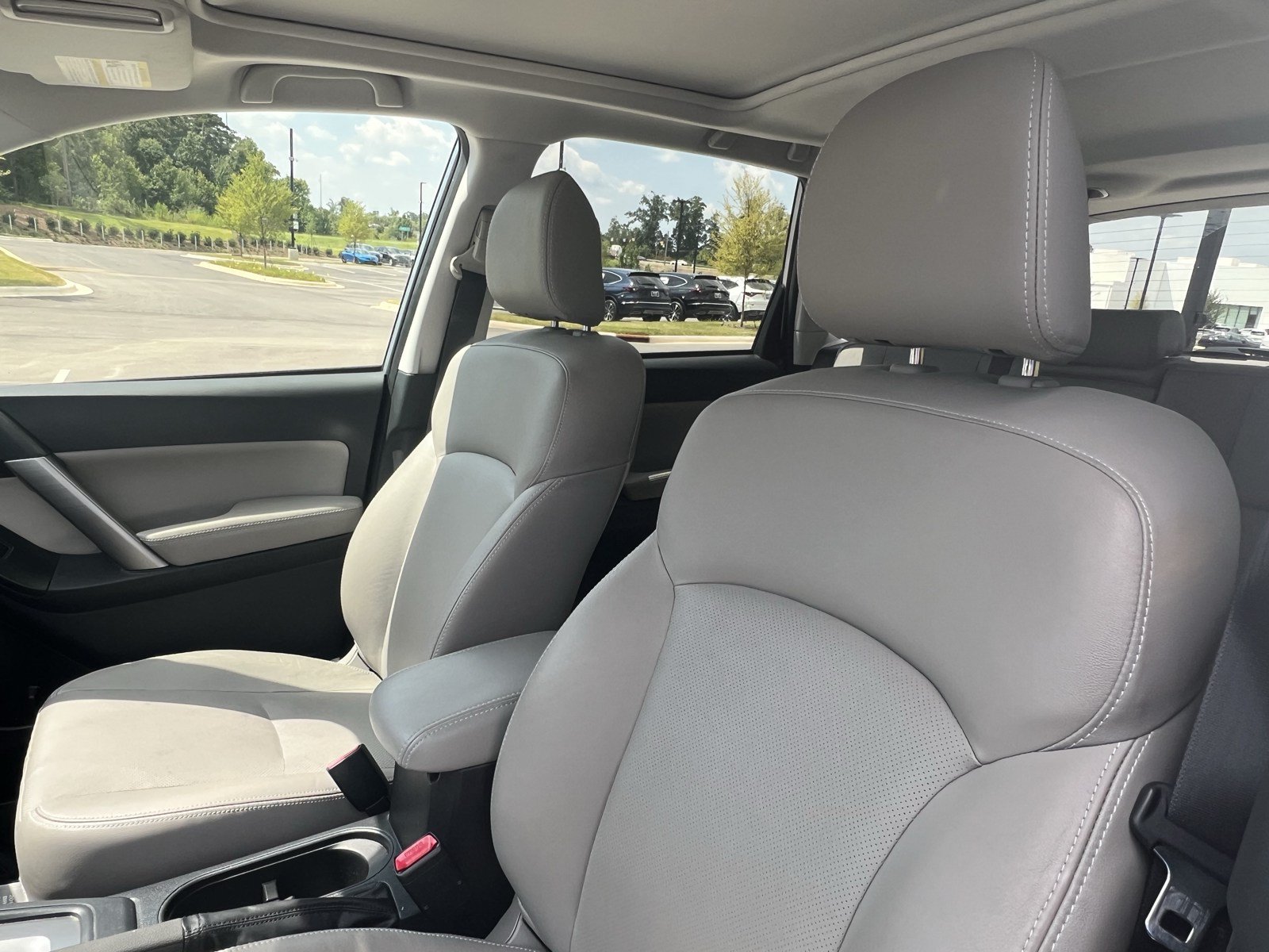 Used 2015 Subaru Forester 2.5i Limited AWD/4WD image 16