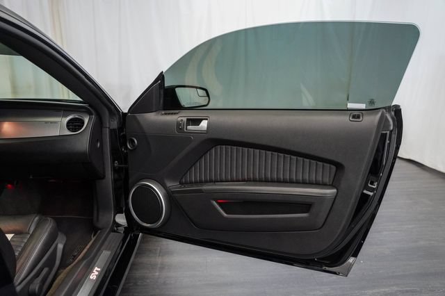 Used 2014 Ford Mustang Shelby GT500 w/ Equipment Group 821A RWD image 17