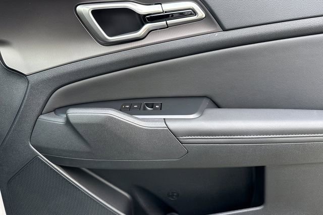 New 2026 Kia Sportage EX FWD image 21