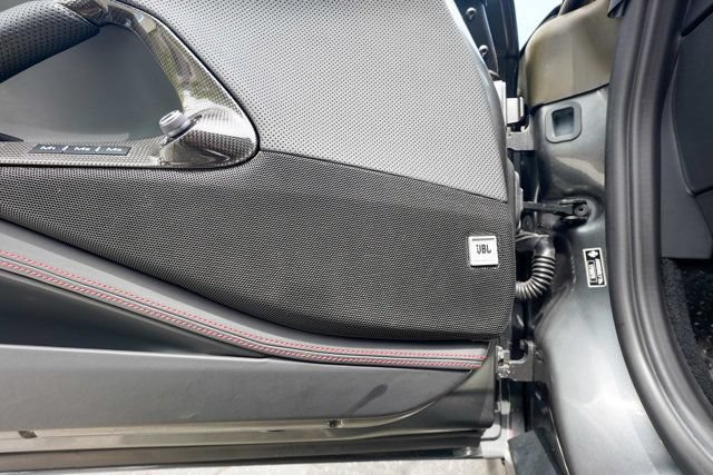 Used 2020 Ferrari 812 Superfast RWD image 59