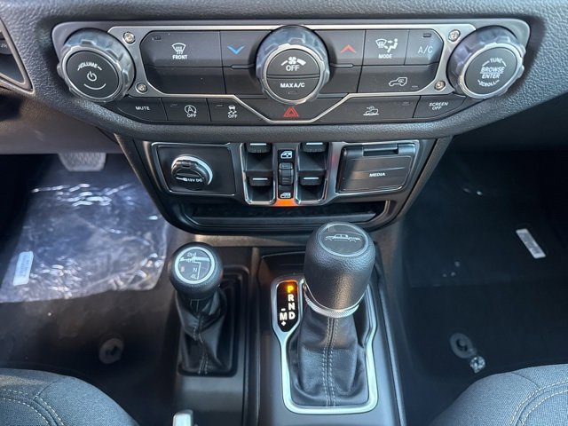 New 2026 Jeep Gladiator Sport image 15