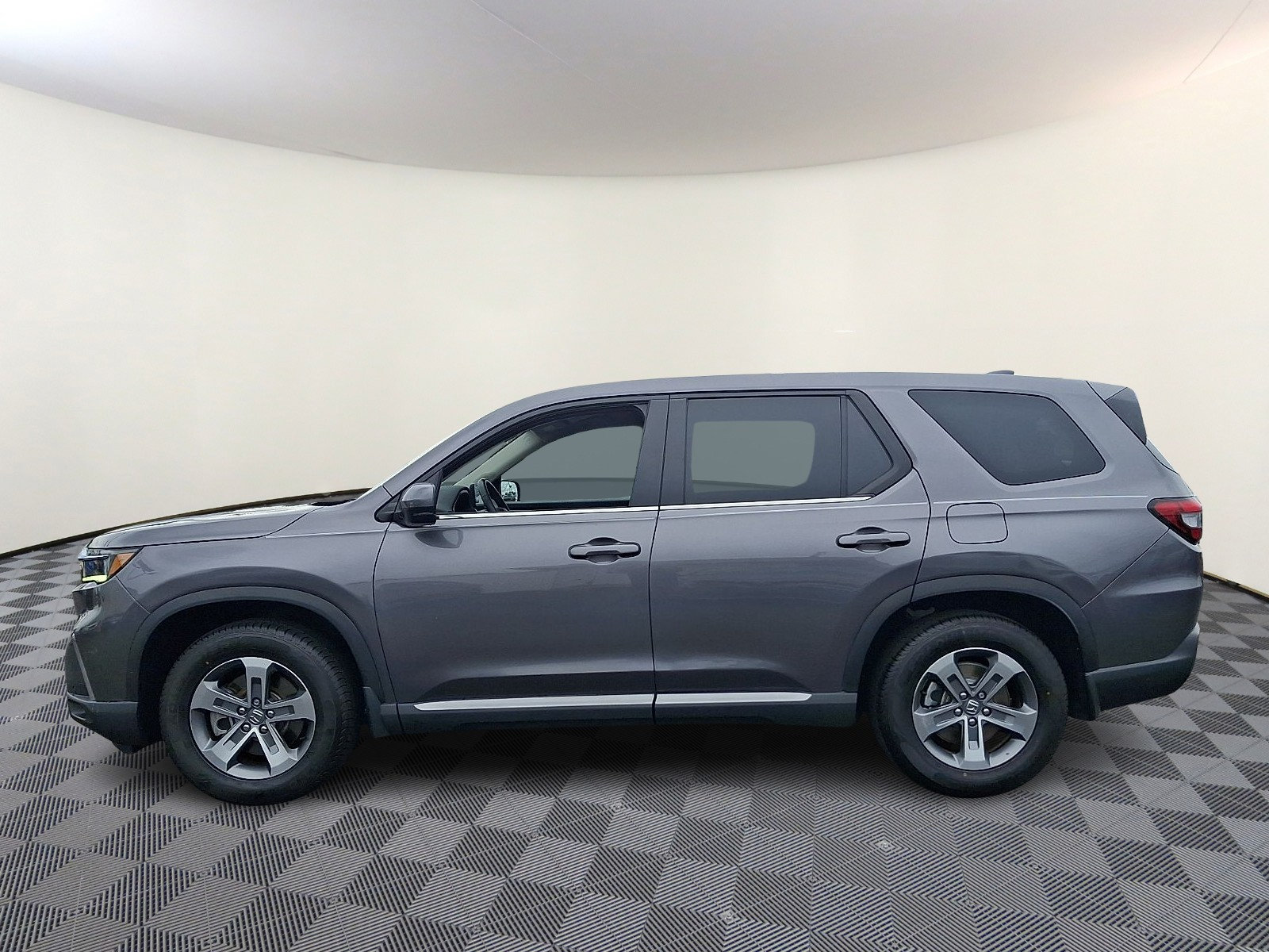 Used 2023 Honda Pilot EX-L image 4