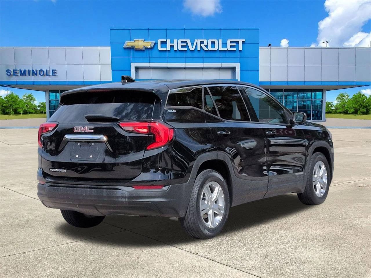 Used 2020 GMC Terrain SLE FWD image 4