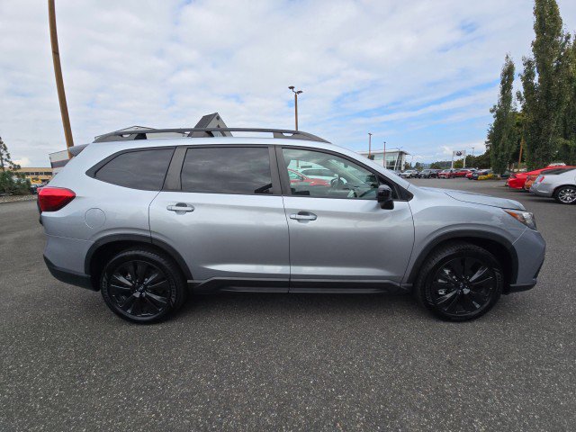 Used 2022 Subaru Ascent Onyx Edition image 3