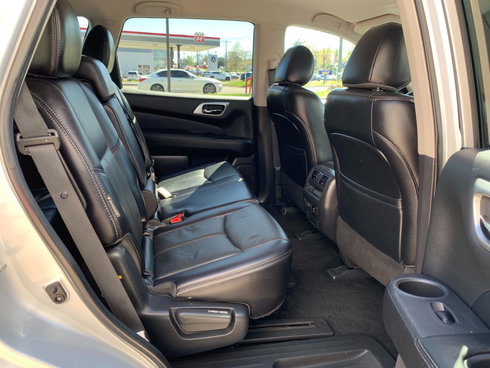 Used 2020 Nissan Pathfinder SL AWD/4WD image 37