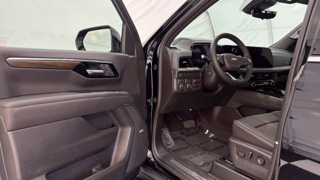 New 2026 Chevrolet Suburban High Country w/ Sun And Tow Package AWD/4WD image 39