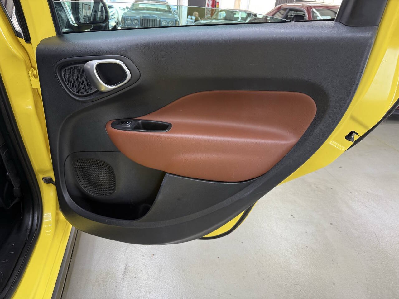 Used 2016 FIAT 500L Trekking FWD image 15