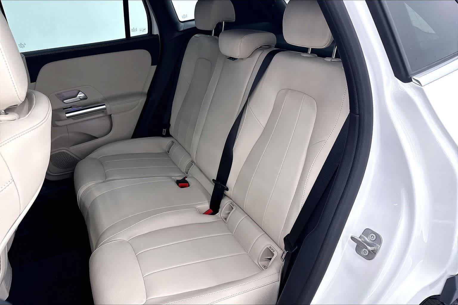 New 2026 Mercedes-Benz GLA 250 image 6