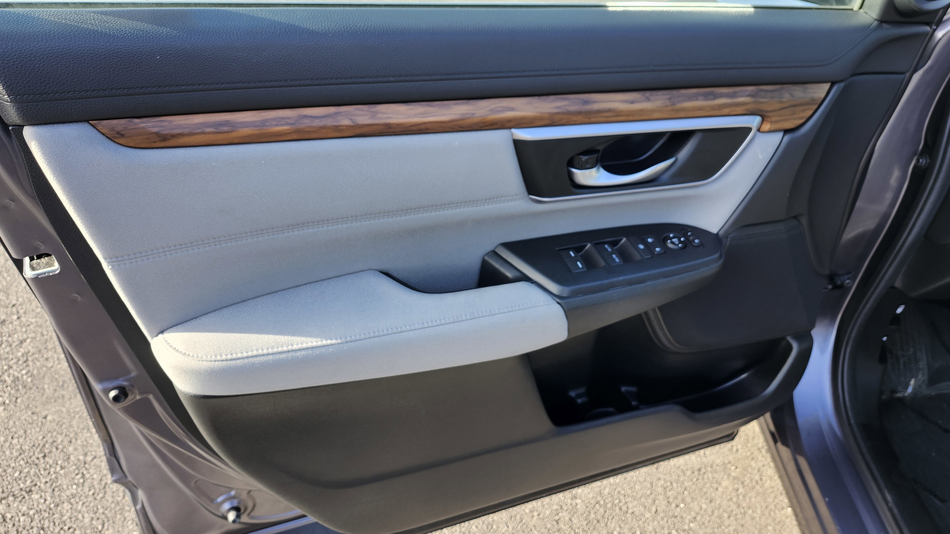 Used 2019 Honda CR-V EX image 27