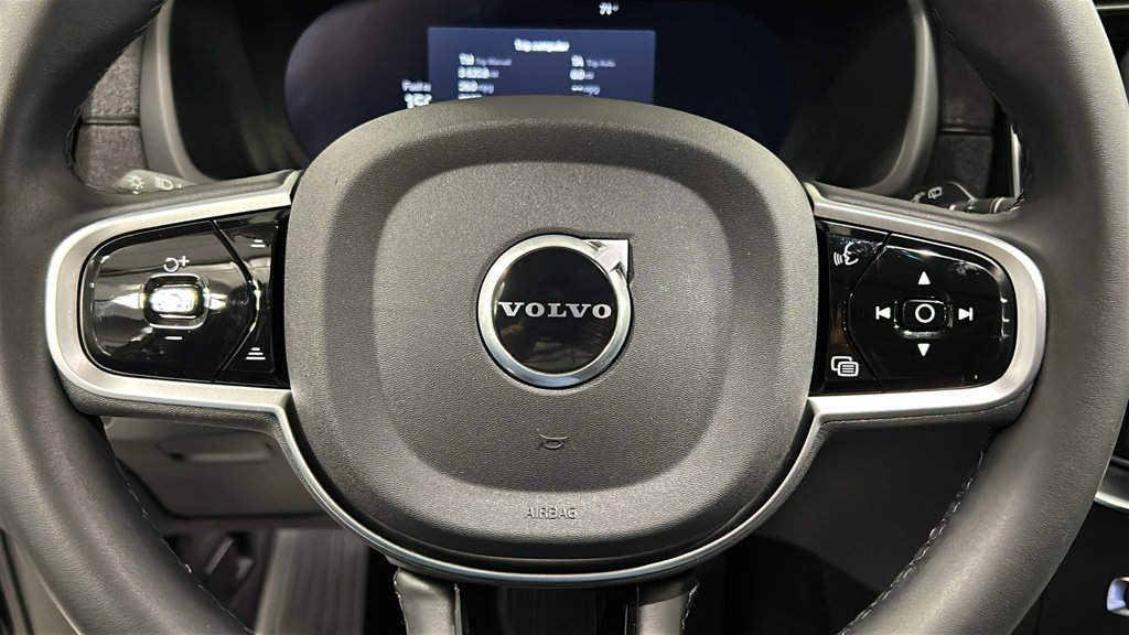 Used 2026 Volvo XC90 B6 Plus w/ Protection Package Premier AWD/4WD image 12