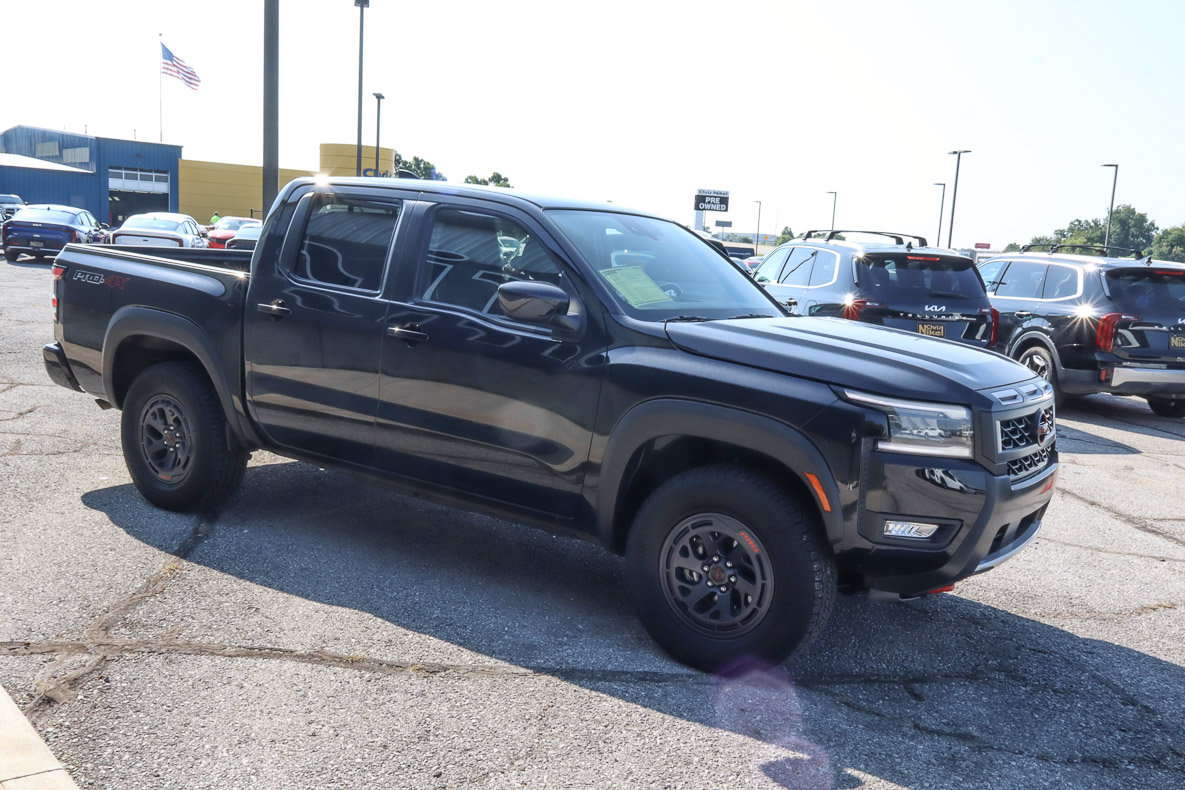Used 2026 Nissan Frontier PRO-4X AWD/4WD image 4