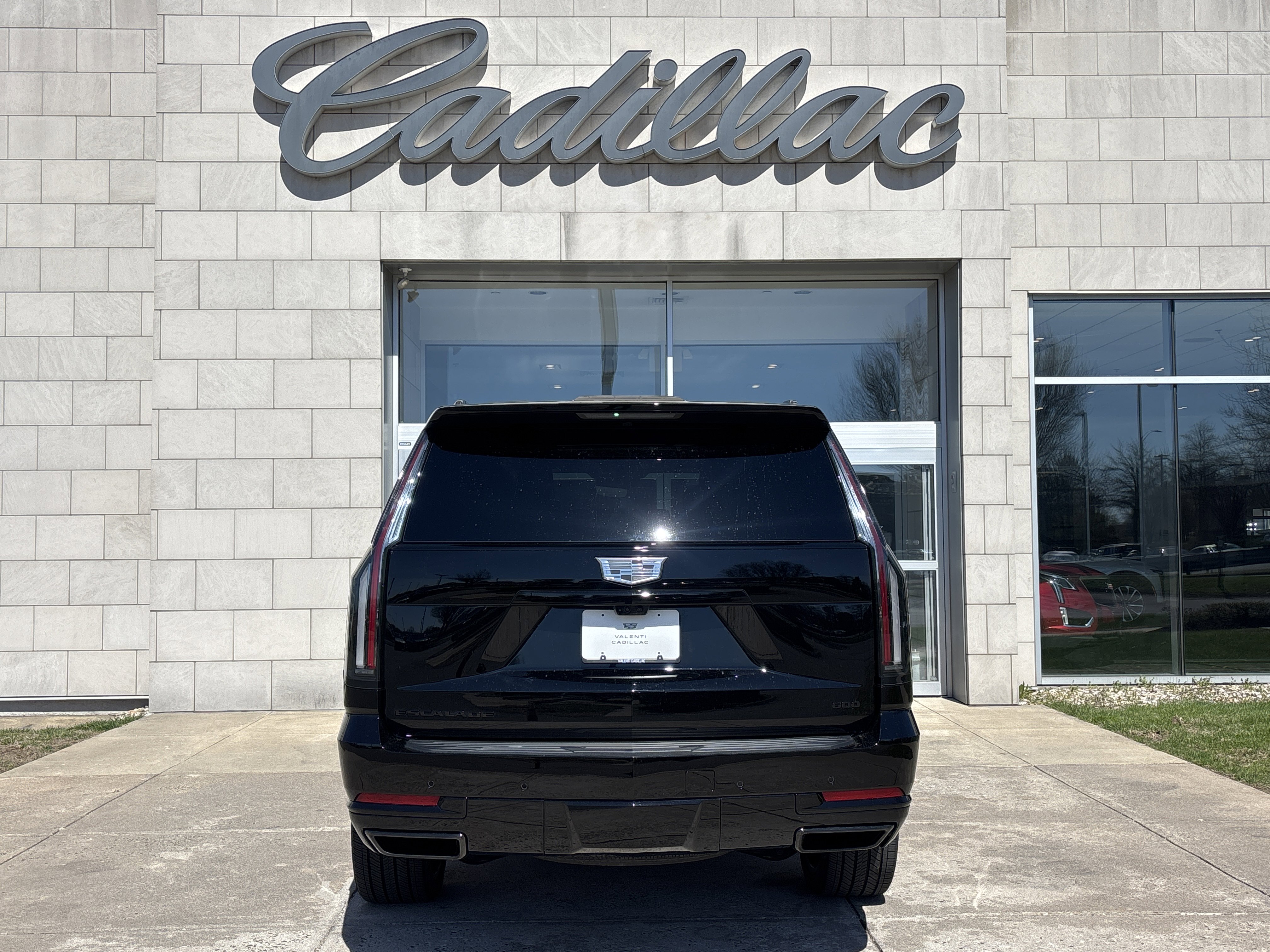 Used 2026 Cadillac Escalade Platinum Sport w/ LPO, ONYX Package image 6