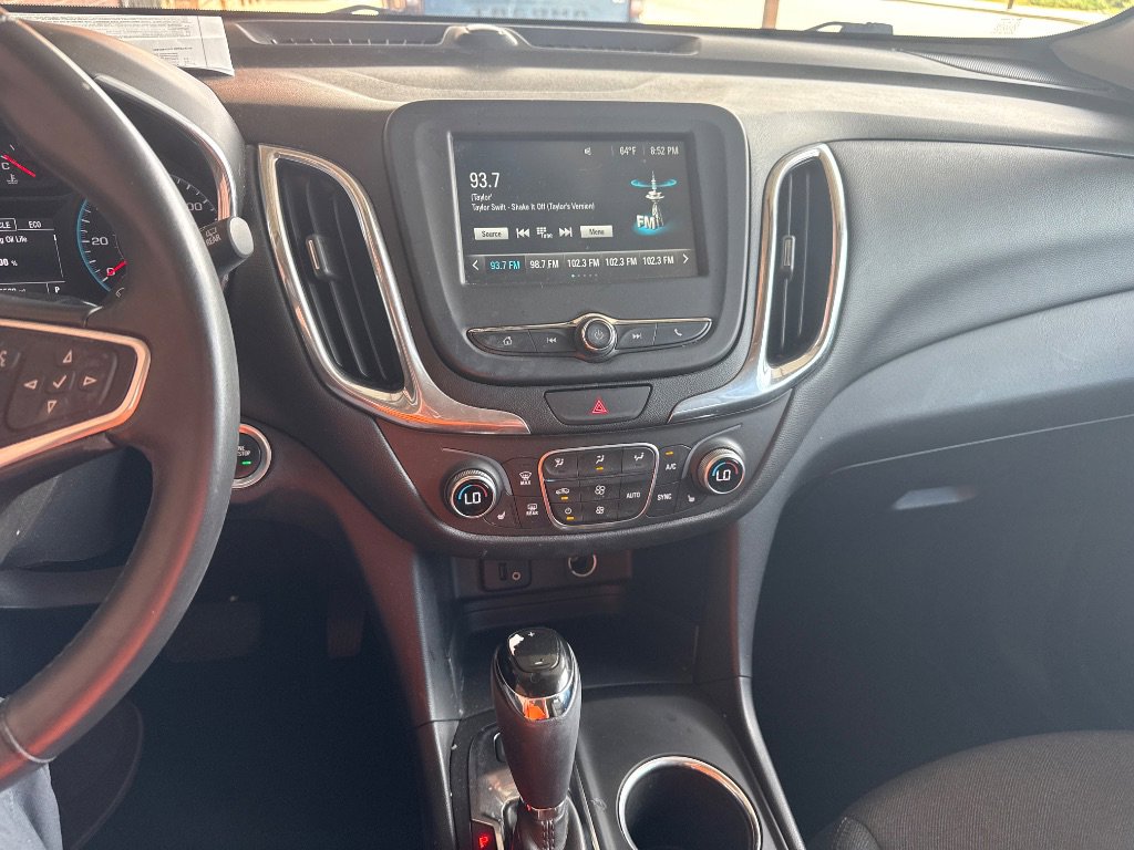 Used 2018 Chevrolet Equinox LT AWD/4WD image 14