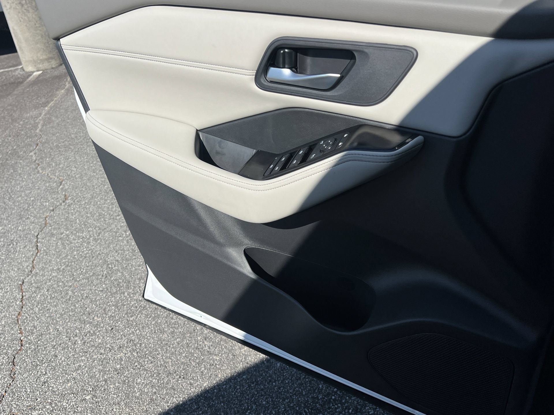 New 2026 Nissan Rogue Dark Armor AWD/4WD image 13