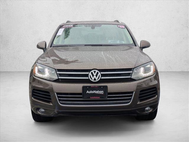 Used 2013 Volkswagen Touareg Sport image 2