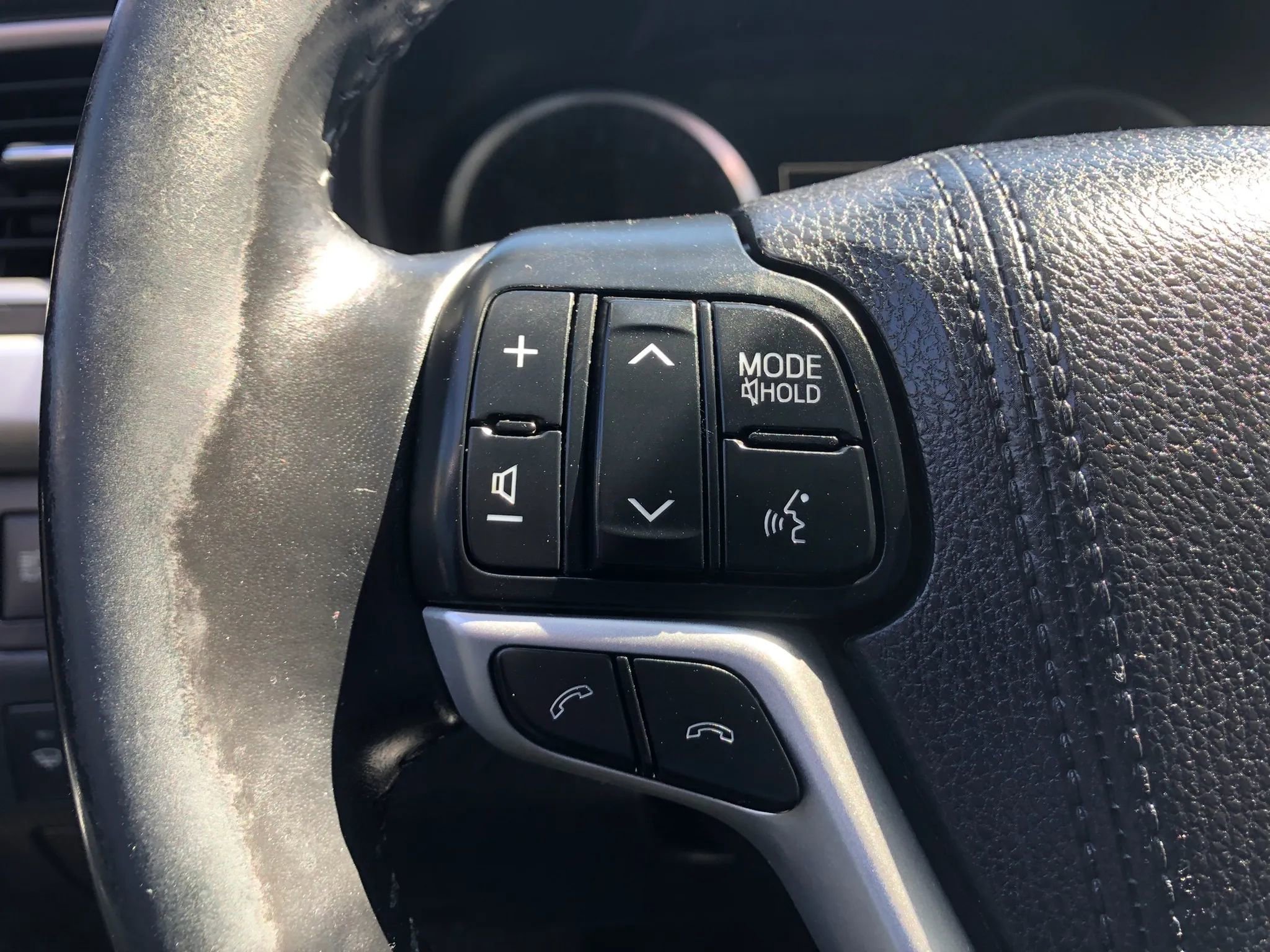 Used 2017 Toyota Highlander XLE image 36