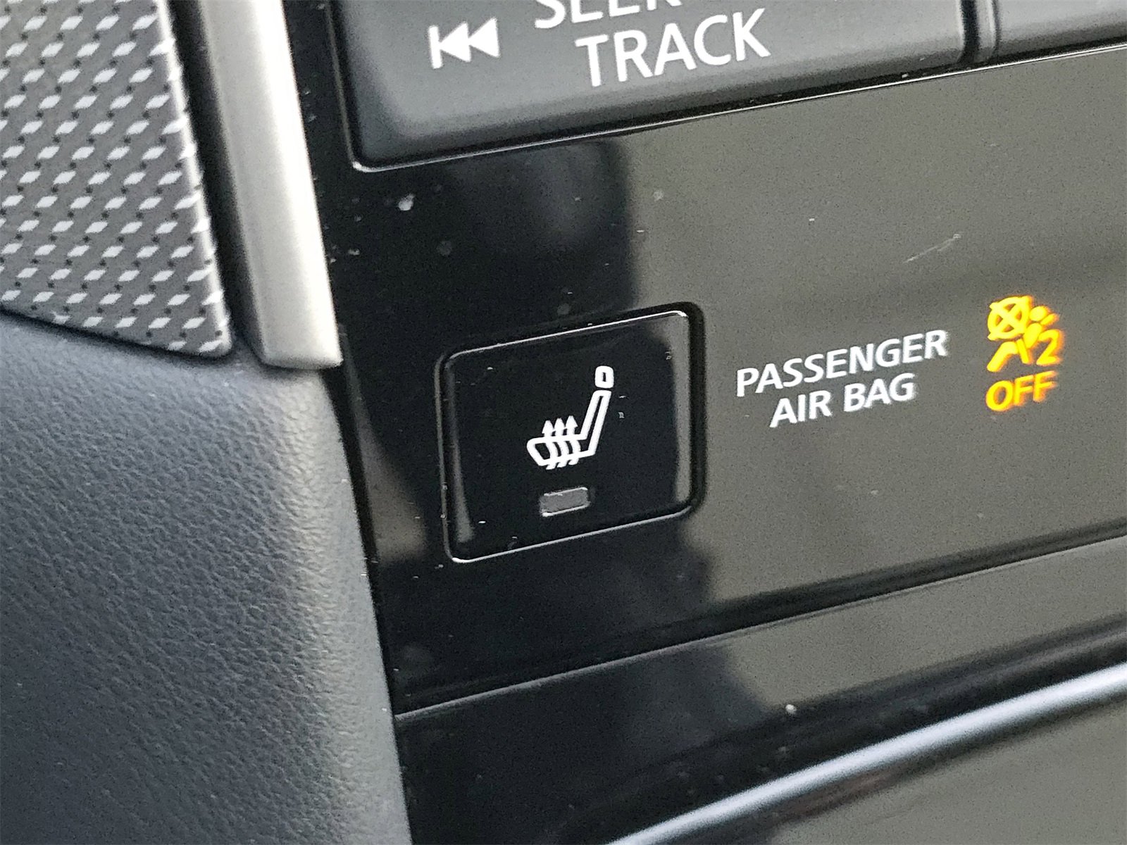 Used 2016 INFINITI Q50 3.0t Premium w/ Driver Assistance Package image 25