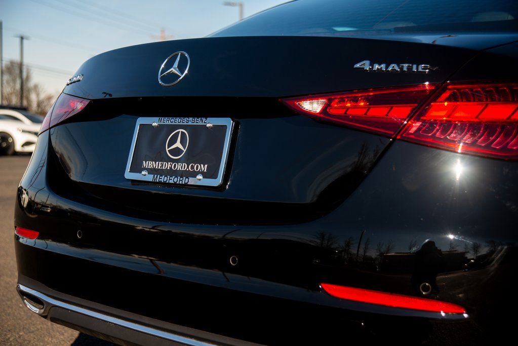 Certified 2025 Mercedes-Benz C 300 4MATIC Sedan image 15