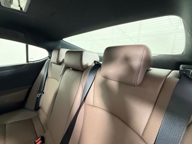 Used 2023 Lexus ES 350 w/ Premium Package FWD image 28