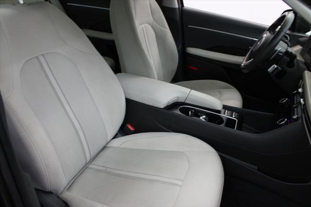 Used 2025 Hyundai Sonata SEL FWD image 23
