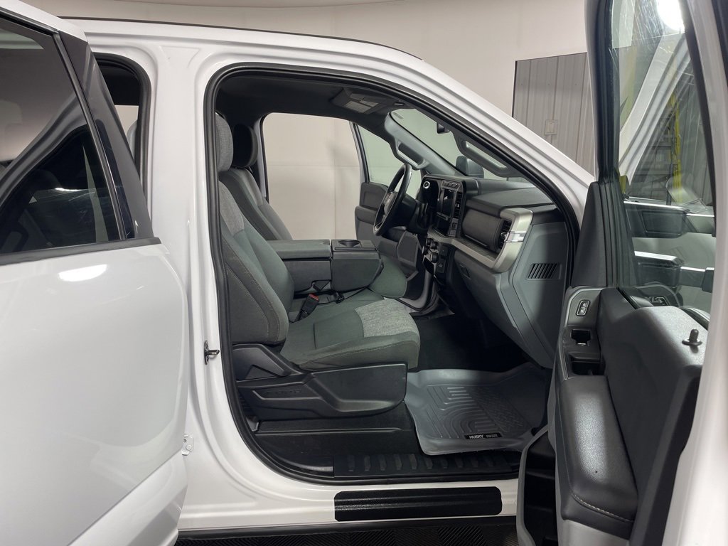 Used 2023 Ford F350 XLT image 23