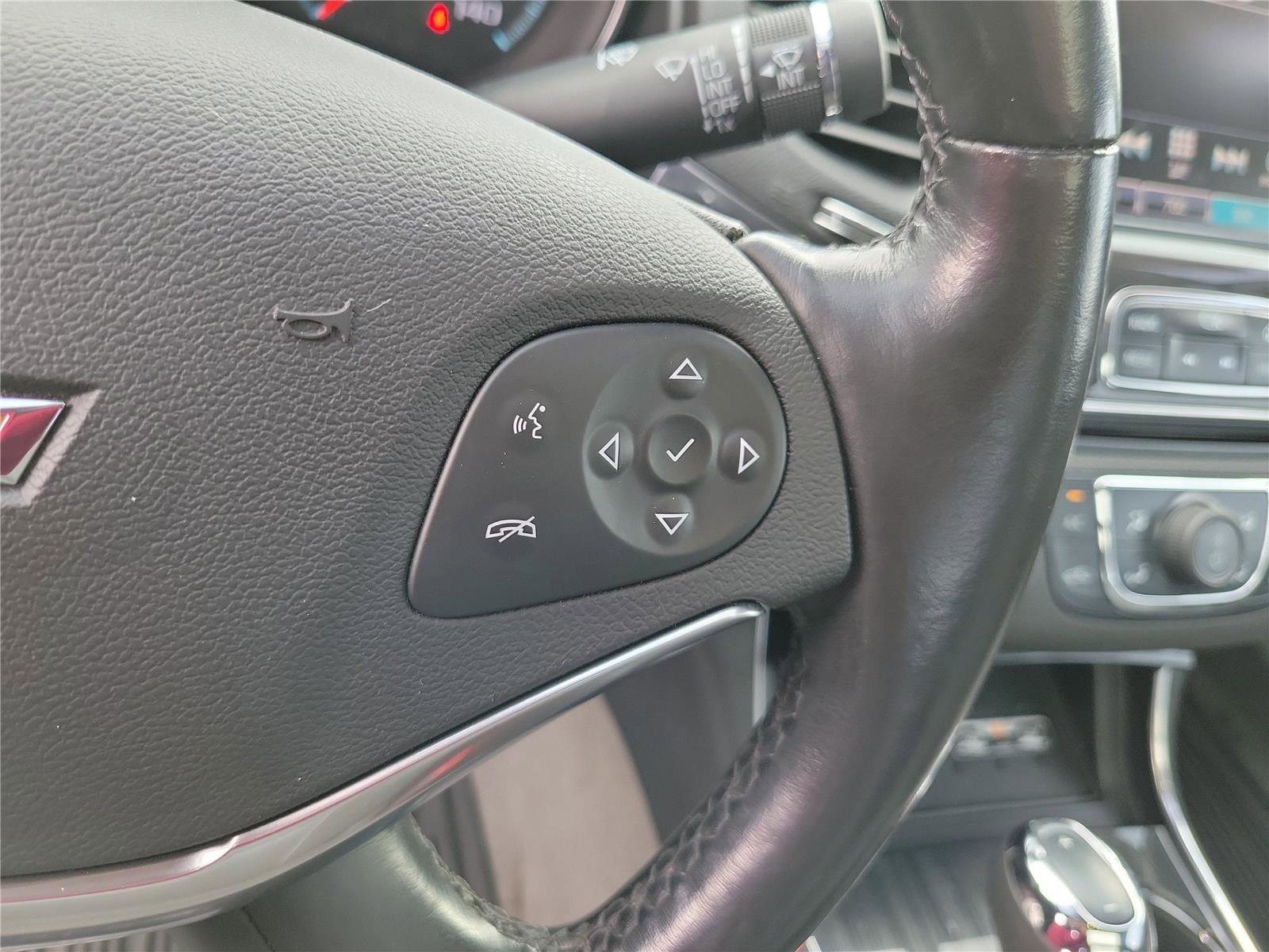 Used 2018 Chevrolet Impala Premier w/ Premier Confidence Package FWD image 25