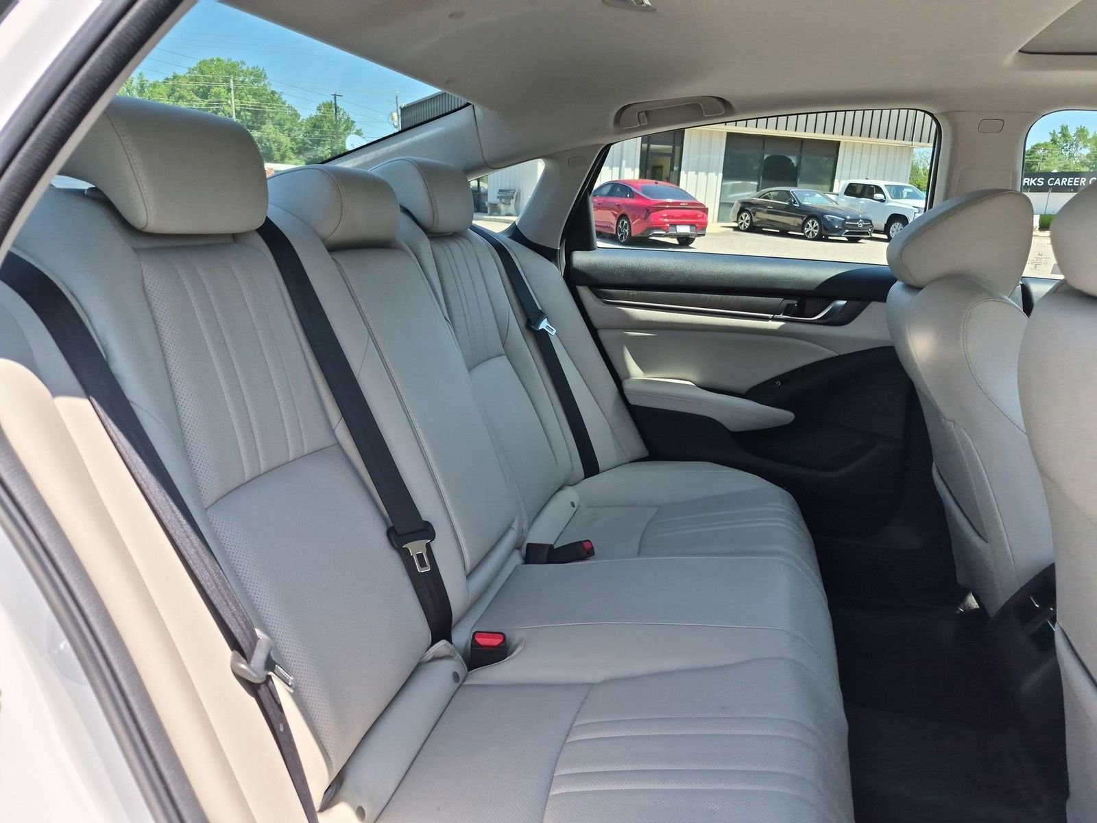 Used 2018 Honda Accord EX-L image 26
