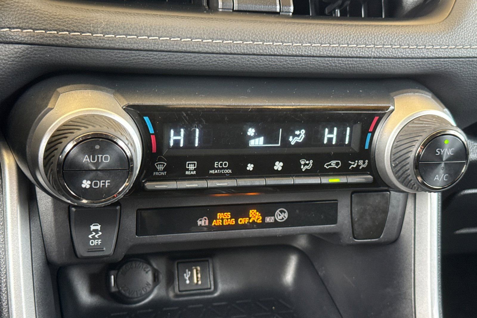 Certified 2025 Toyota RAV4 XLE image 24