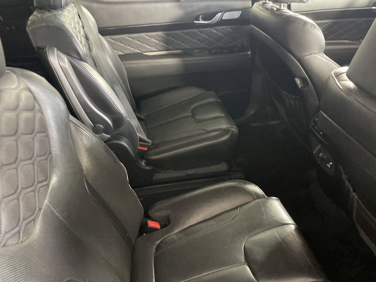 Used 2022 Hyundai Palisade Calligraphy w/ Cargo Package image 23