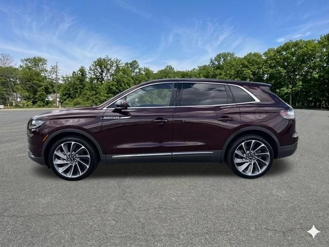 Used 2023 Lincoln Nautilus Reserve w/ Equipment Group 202A AWD/4WD image 5
