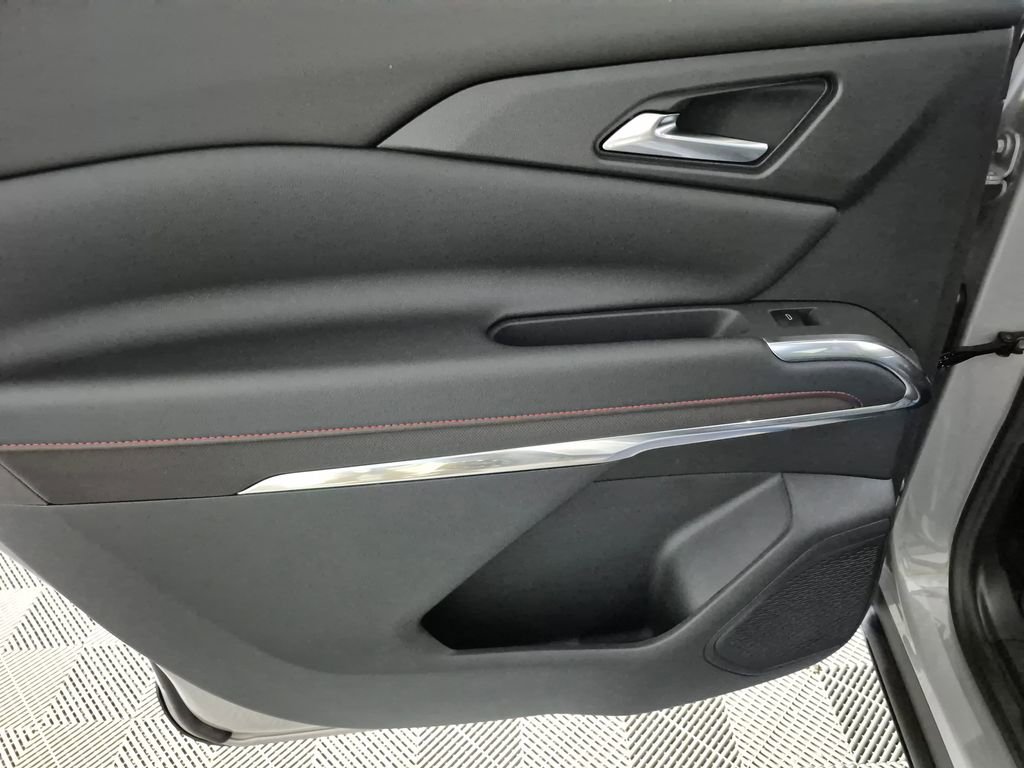 New 2026 Chevrolet Traverse Z71 w/ Driver Confidence Package AWD/4WD image 23