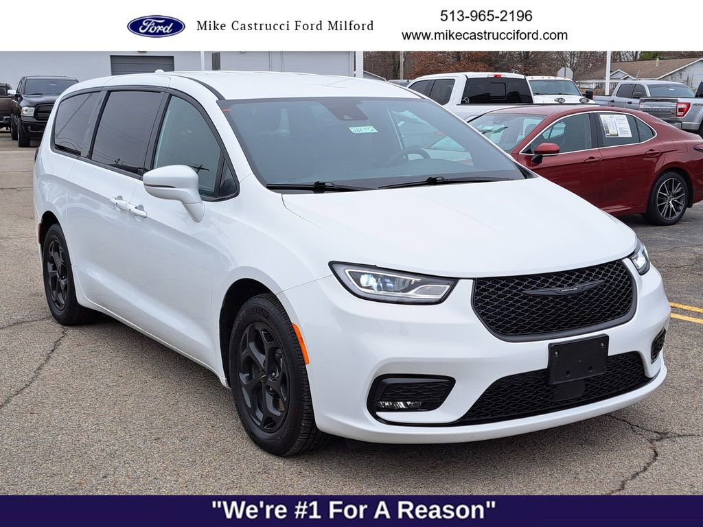 Used 2022 Chrysler Pacifica Touring-L w/ S Appearance Package image 7