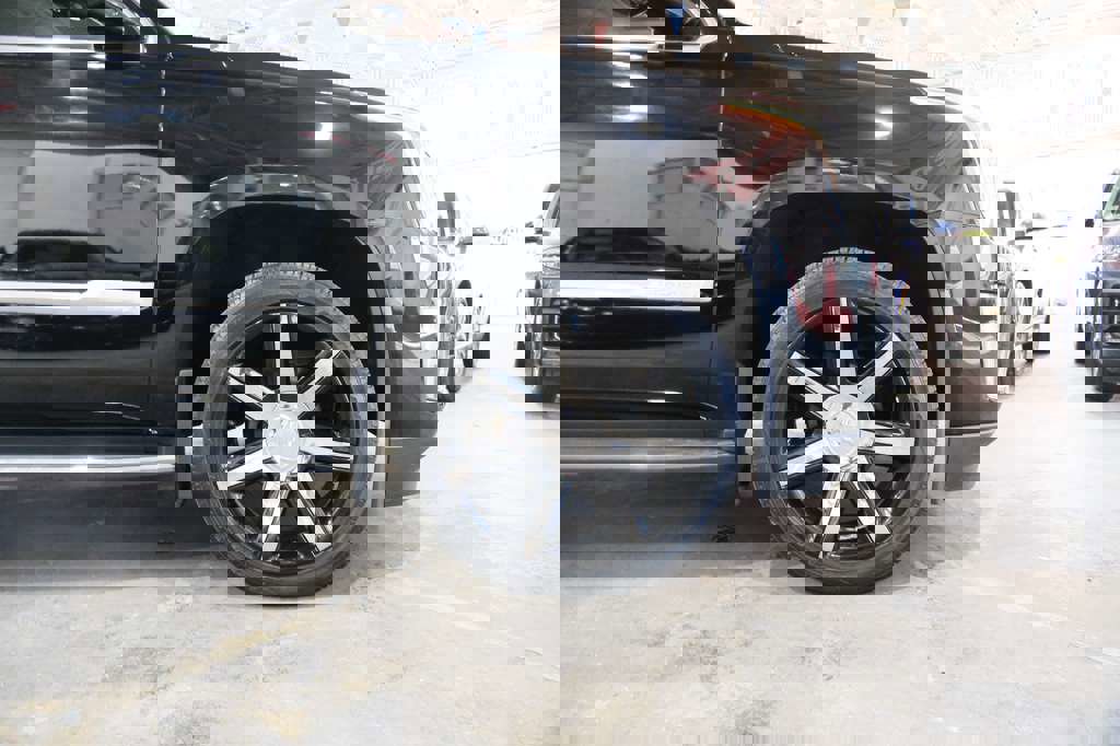 Used 2015 Cadillac Escalade ESV Premium image 15