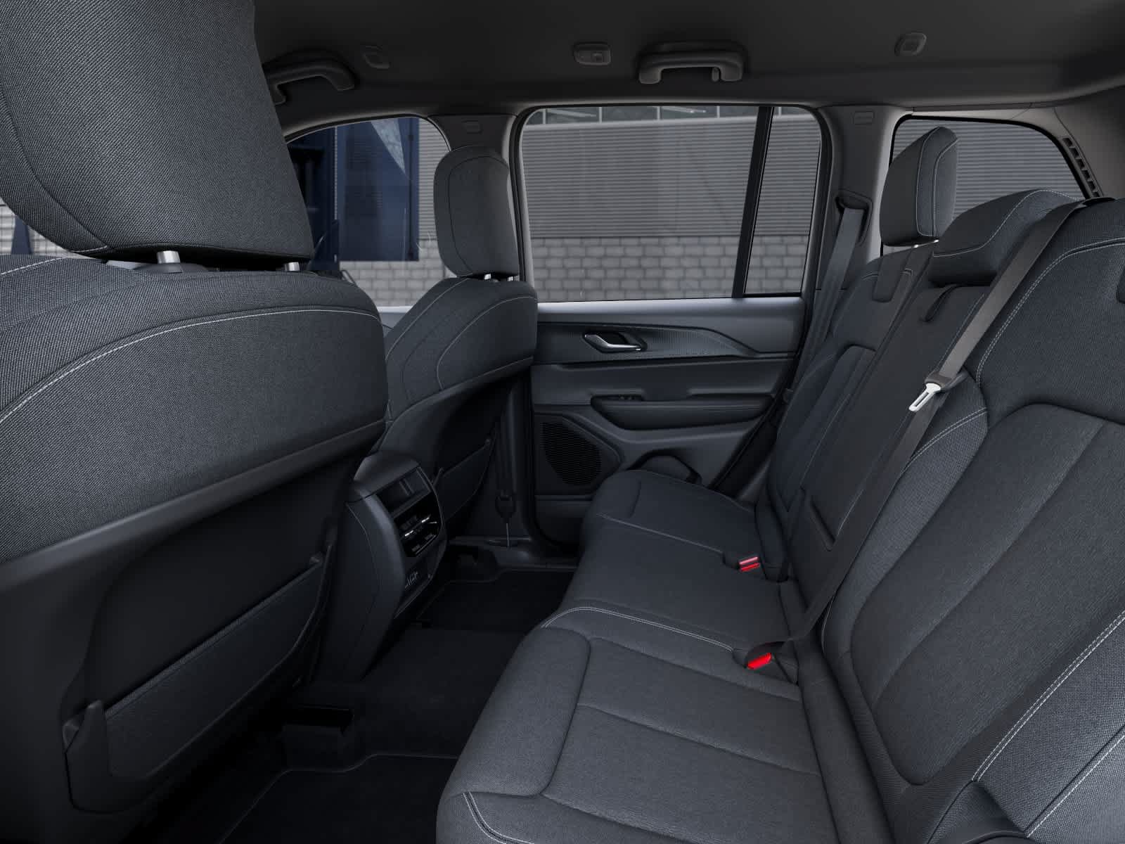 Used 2025 Jeep Grand Cherokee Laredo RWD image 46
