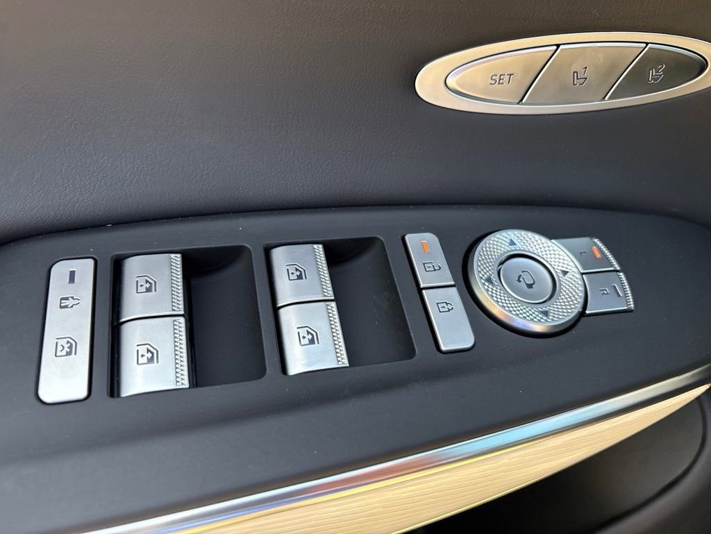 New 2026 Genesis GV70 2.5T Advanced AWD/4WD image 13