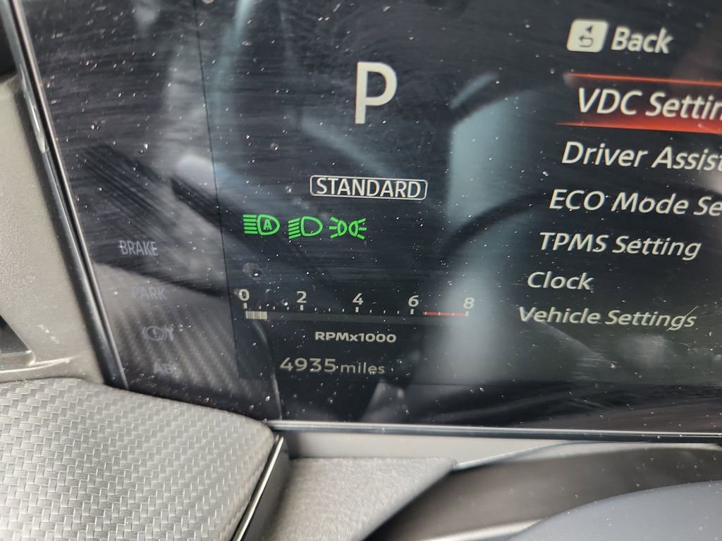 Certified 2025 Nissan Kicks SR image 27