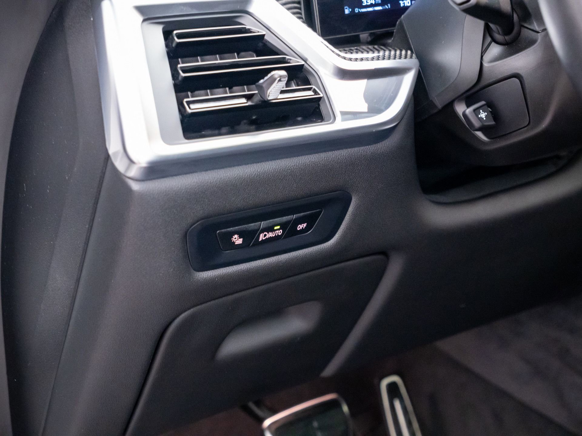 Certified 2026 BMW X6 M60i AWD/4WD image 21