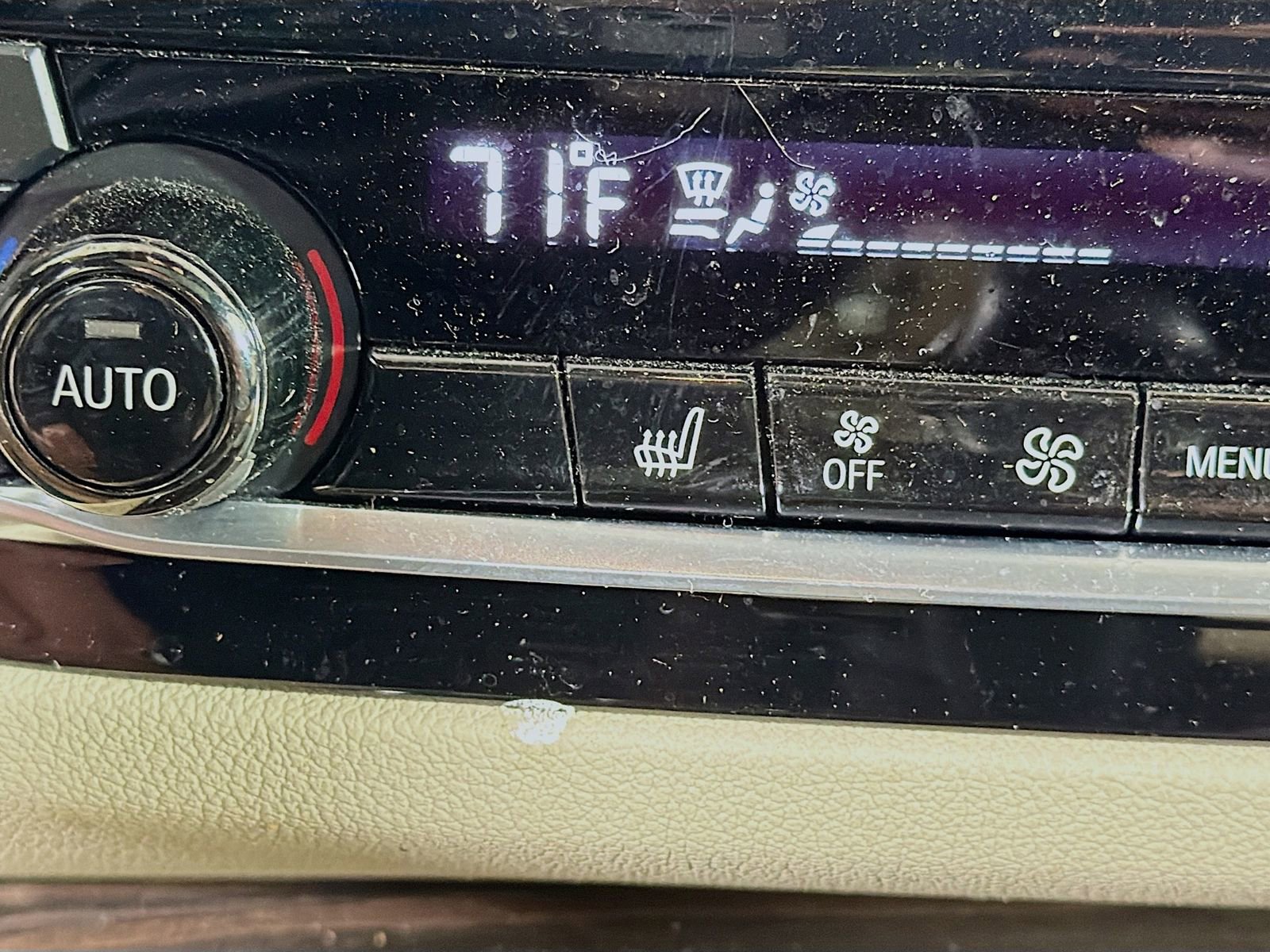 Used 2023 BMW 540i xDrive w/ Executive Package image 24