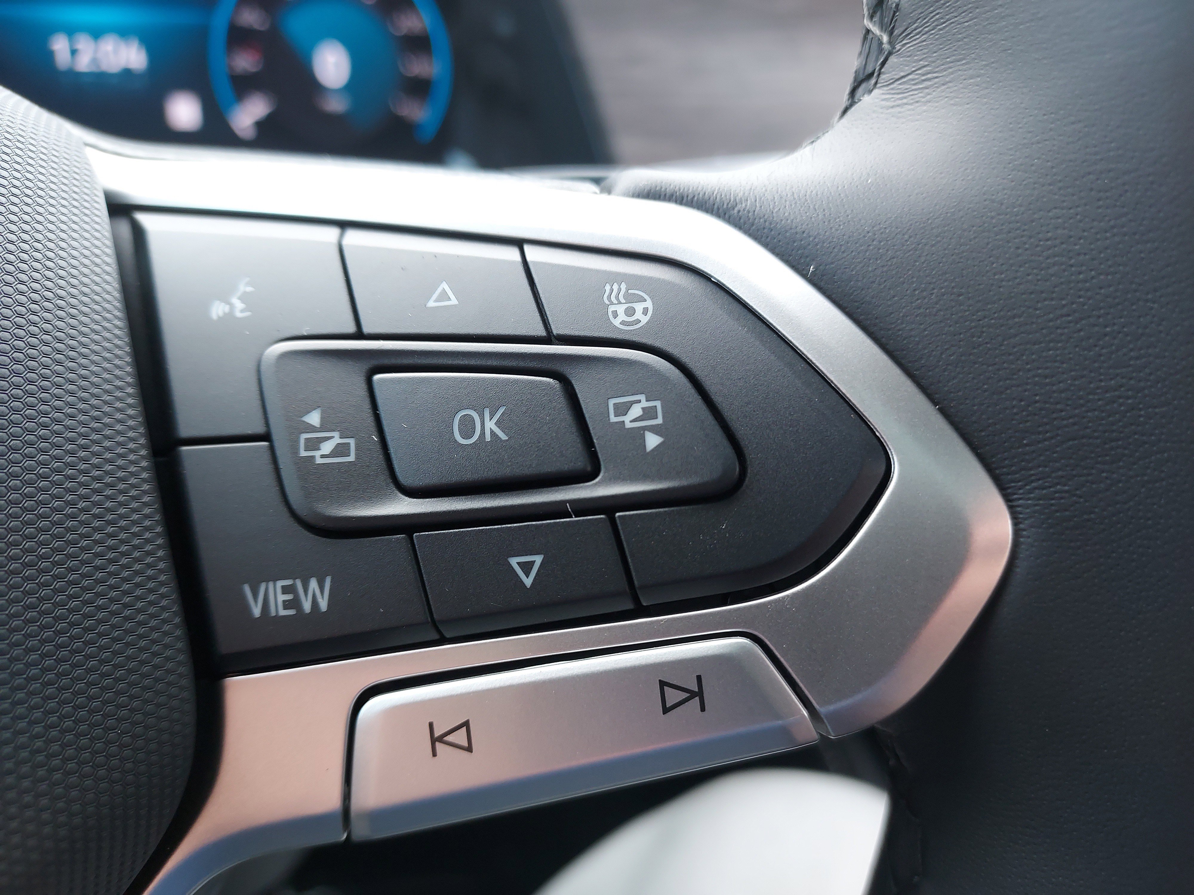 New 2026 Volkswagen Atlas SEL Premium R-Line image 32