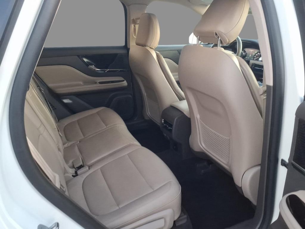 Certified 2022 Lincoln Corsair FWD image 11