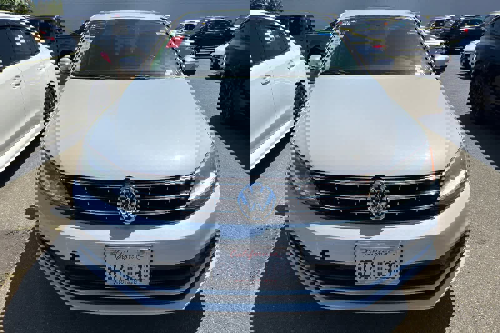 Used 2018 Volkswagen Jetta SE image 2