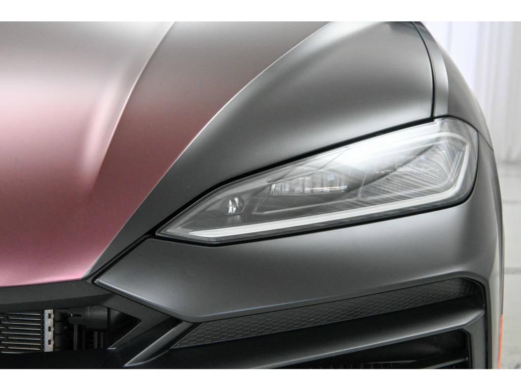 Used 2025 Lamborghini Urus SE image 38