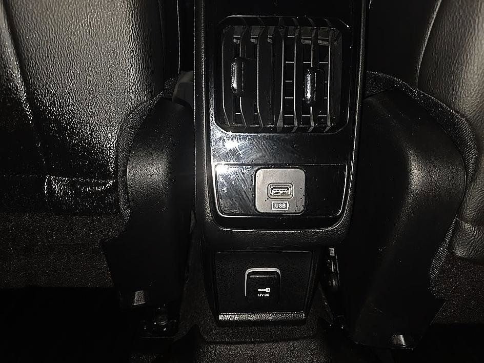 Used 2024 Jeep Compass Limited image 35