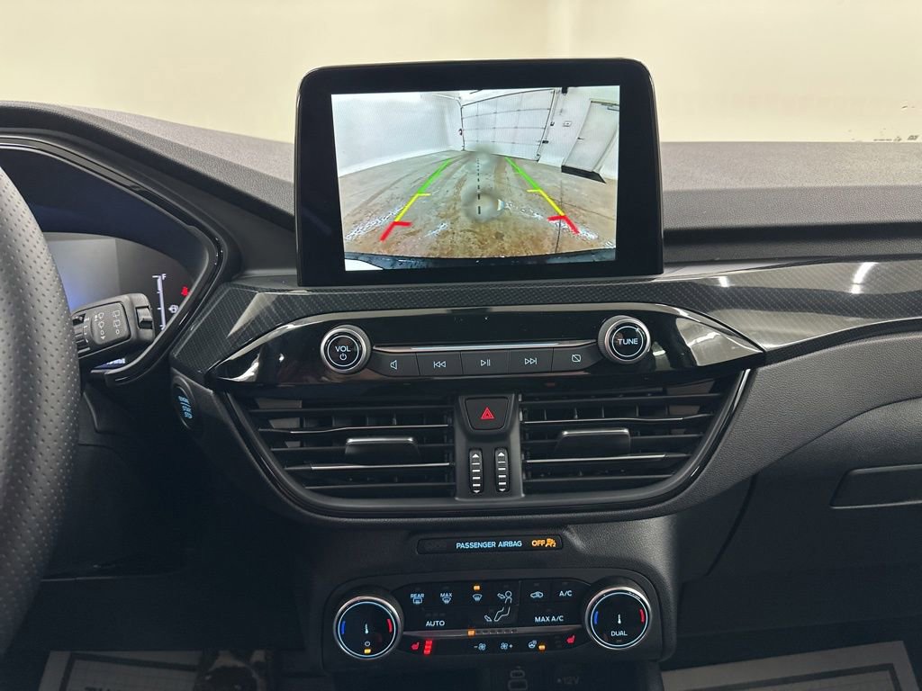 New 2026 Ford Escape ST-Line w/ Cold Weather Package AWD/4WD image 39