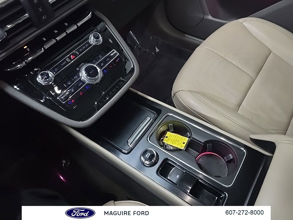 Used 2021 Lincoln Corsair Reserve w/ Sport Package image 30