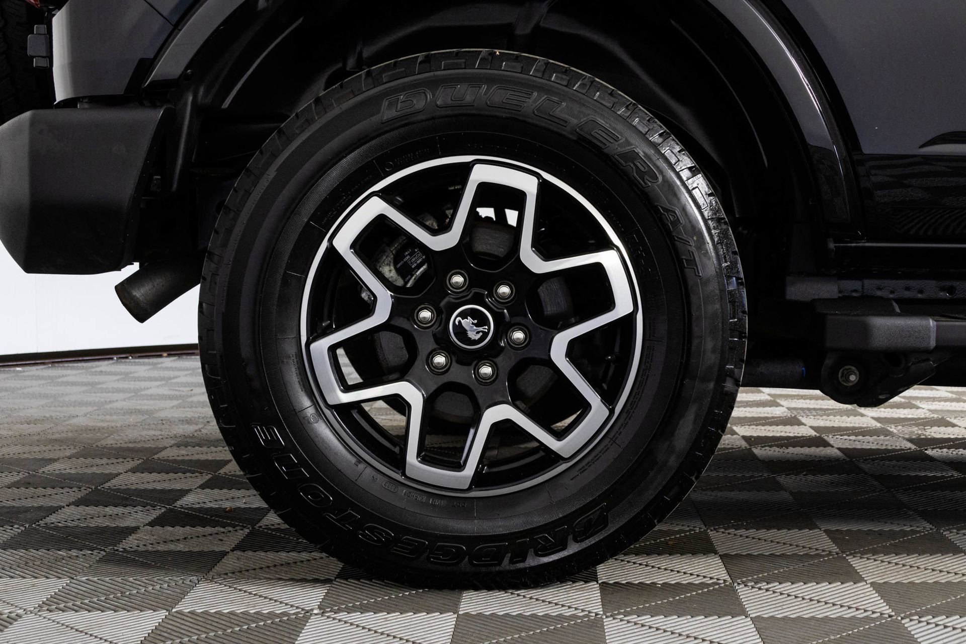 Used 2024 Ford Bronco Outer Banks AWD/4WD image 44