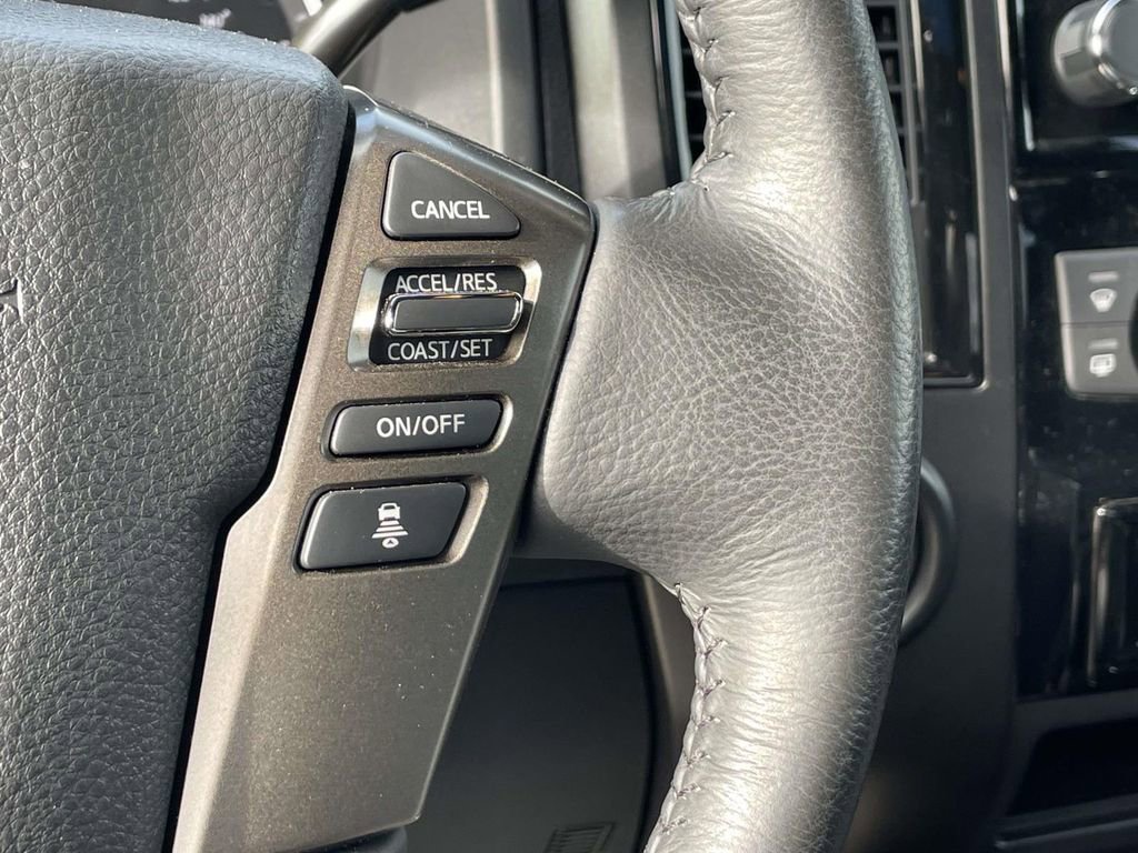 Used 2024 Nissan Titan SV w/ SV Bronze Edition Package image 21
