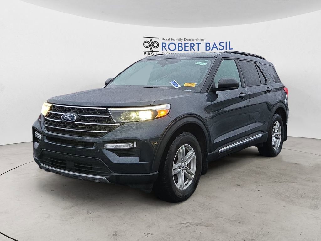 Used 2022 Ford Explorer XLT w/ Equipment Group 202A image 1